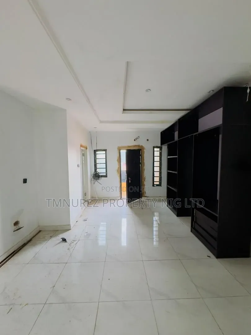 4bdrm Duplex in Ogudu Road for sale in Ogudu Road