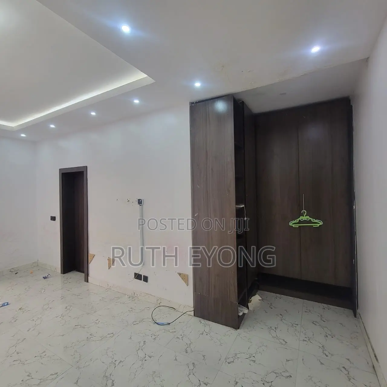 4bdrm Apartment in Spar Road, Ikate for rent in Ikate