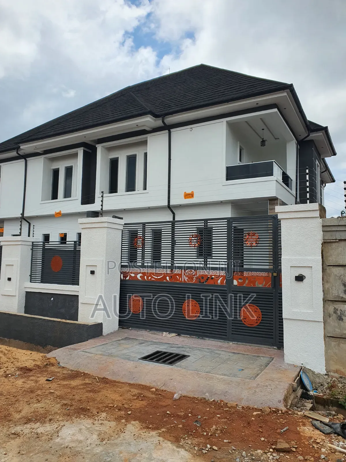 4bdrm Duplex in Enugu for rent in Enugu