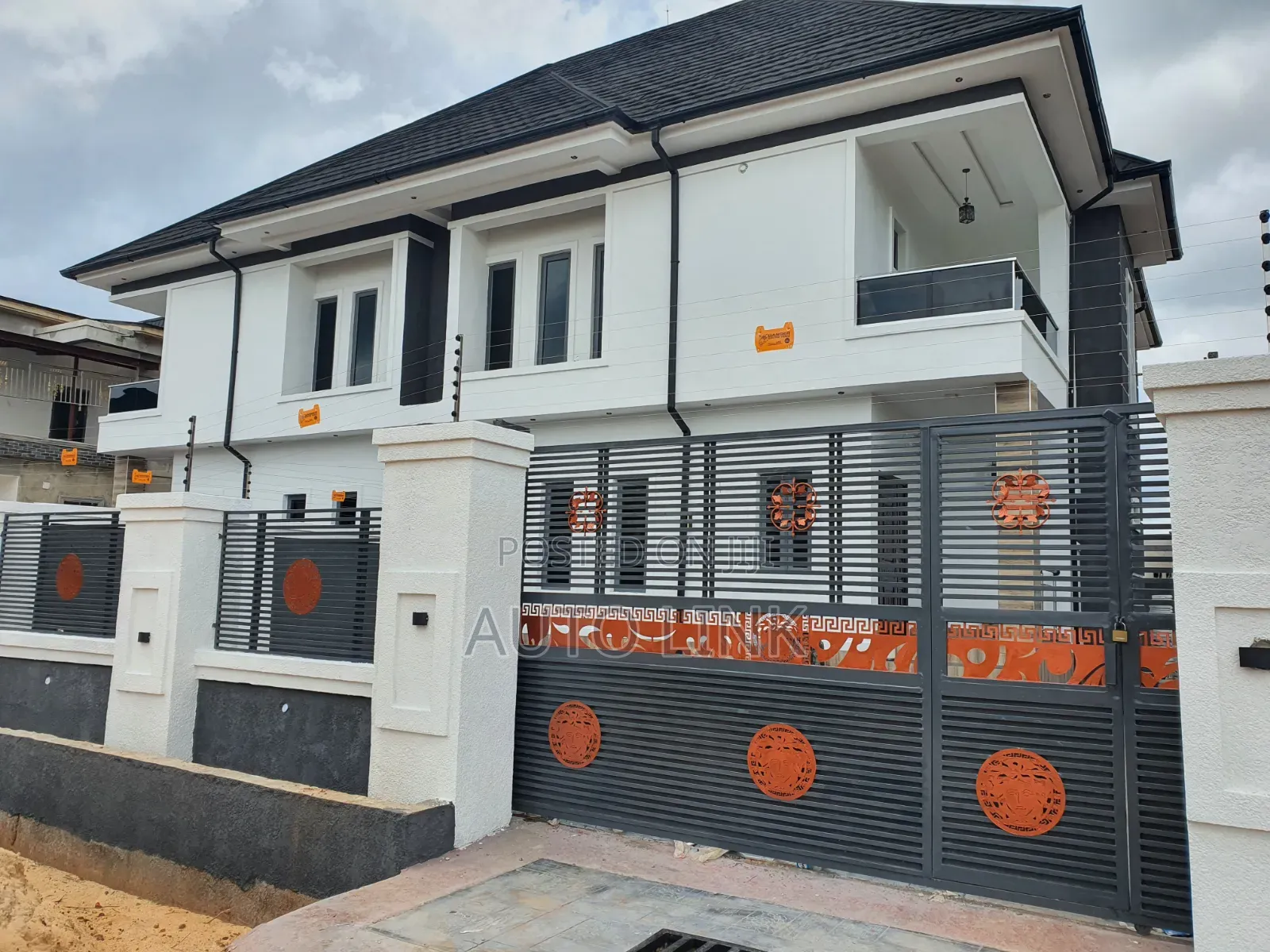 4bdrm Duplex in Enugu for rent in Enugu