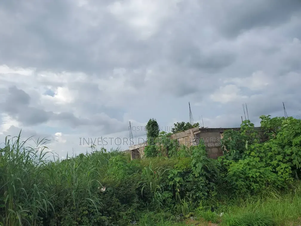 2bdrm Block of Flats in Oshimili North for sale in Oshimili North