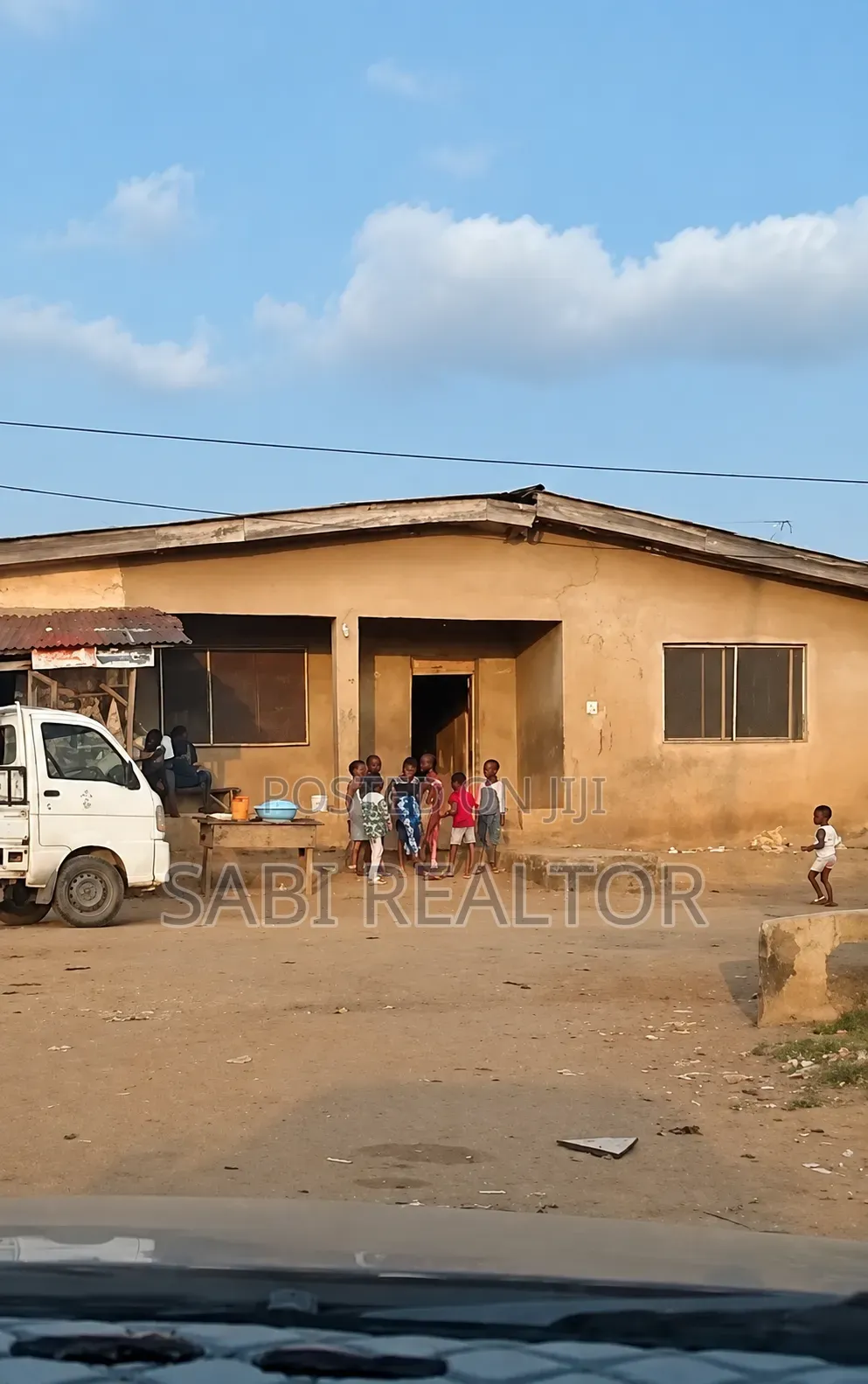 Demolishable Bungalow Measuring 660sqm Off Agbe Road Abule Egba in Abule Egba