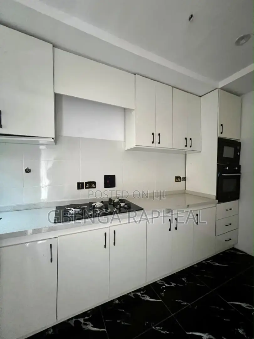 3bdrm Townhouse/Terrace in Orchid, Lekki for sale in Lekki
