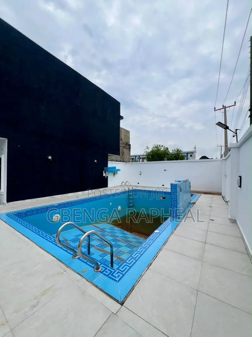 3bdrm Townhouse/Terrace in Orchid, Lekki for sale in Lekki