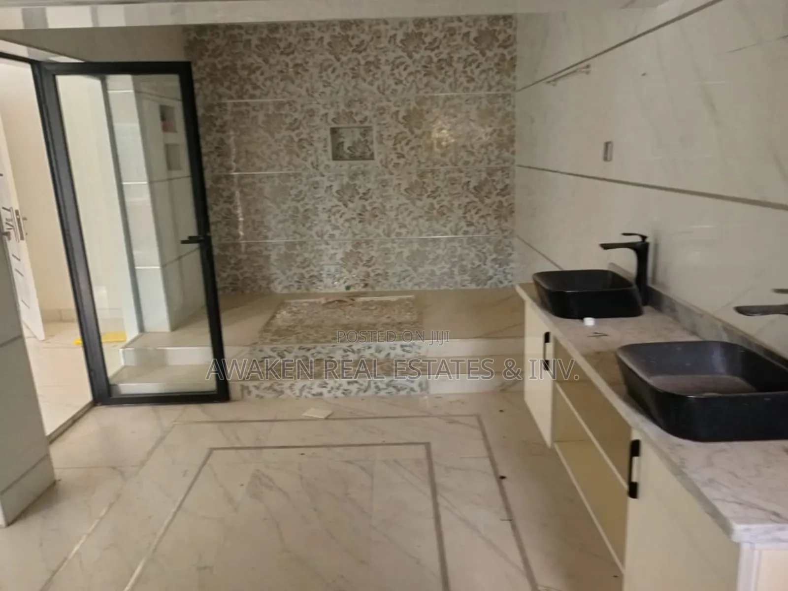 4bdrm Duplex in Von Estate, Lugbe District for rent in Lugbe District