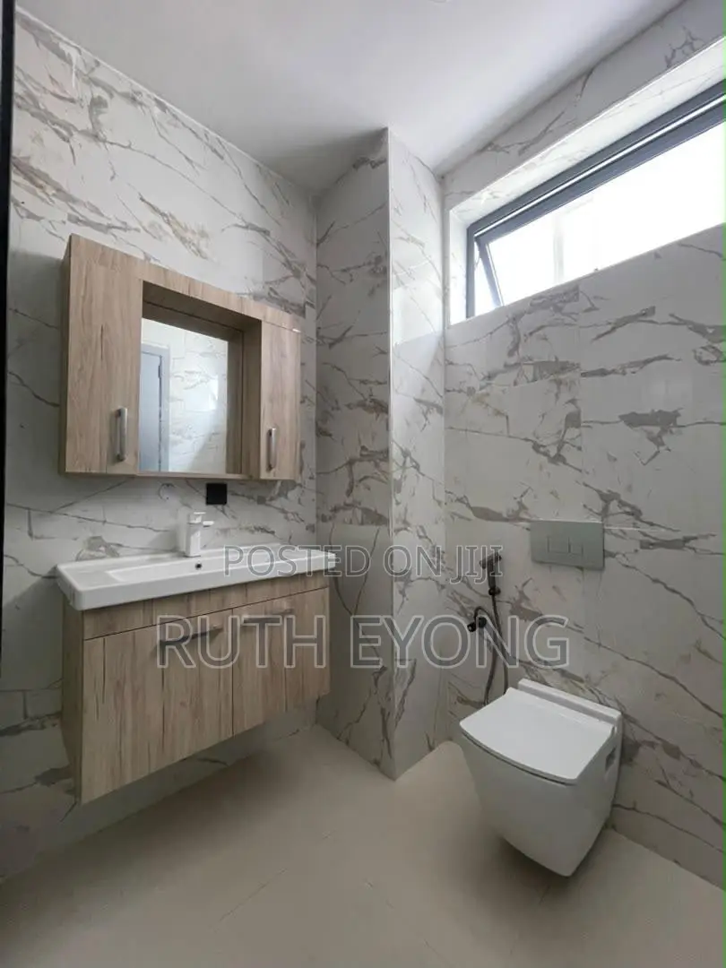 5bdrm Duplex in Banana Island Ikoyi for sale in Banana Island
