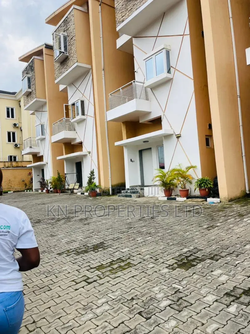 Furnished 4bdrm Duplex in Guzape Main for rent in Guzape District