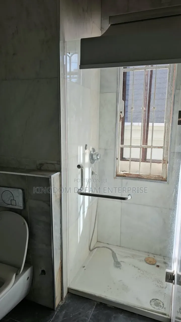 5bdrm Duplex in Osapa London Lekki for rent in Osapa london