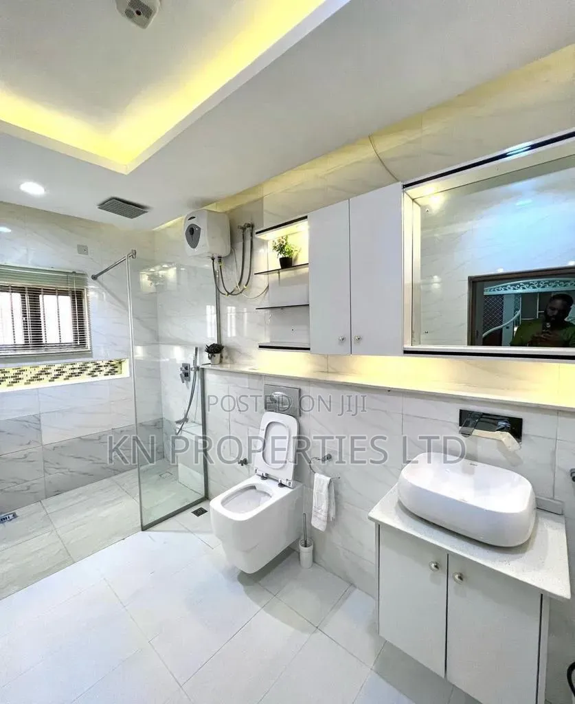 Furnished 4bdrm Duplex in Wuye Main for rent in Wuye