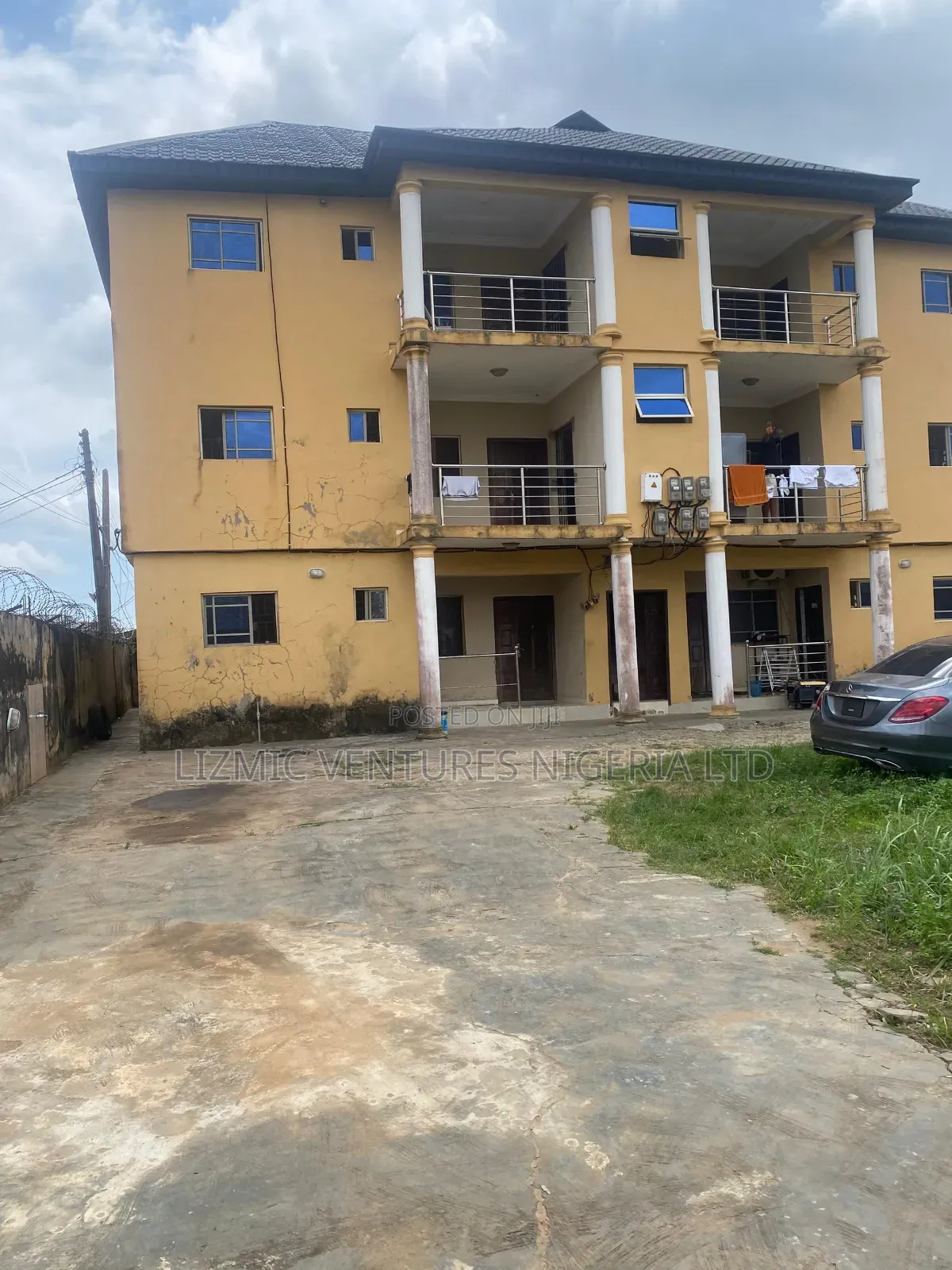 Furnished 6bdrm Block of Flats in Isuti Rd, Igando / Ikotun/Igando in Igando / Ikotun/Igando