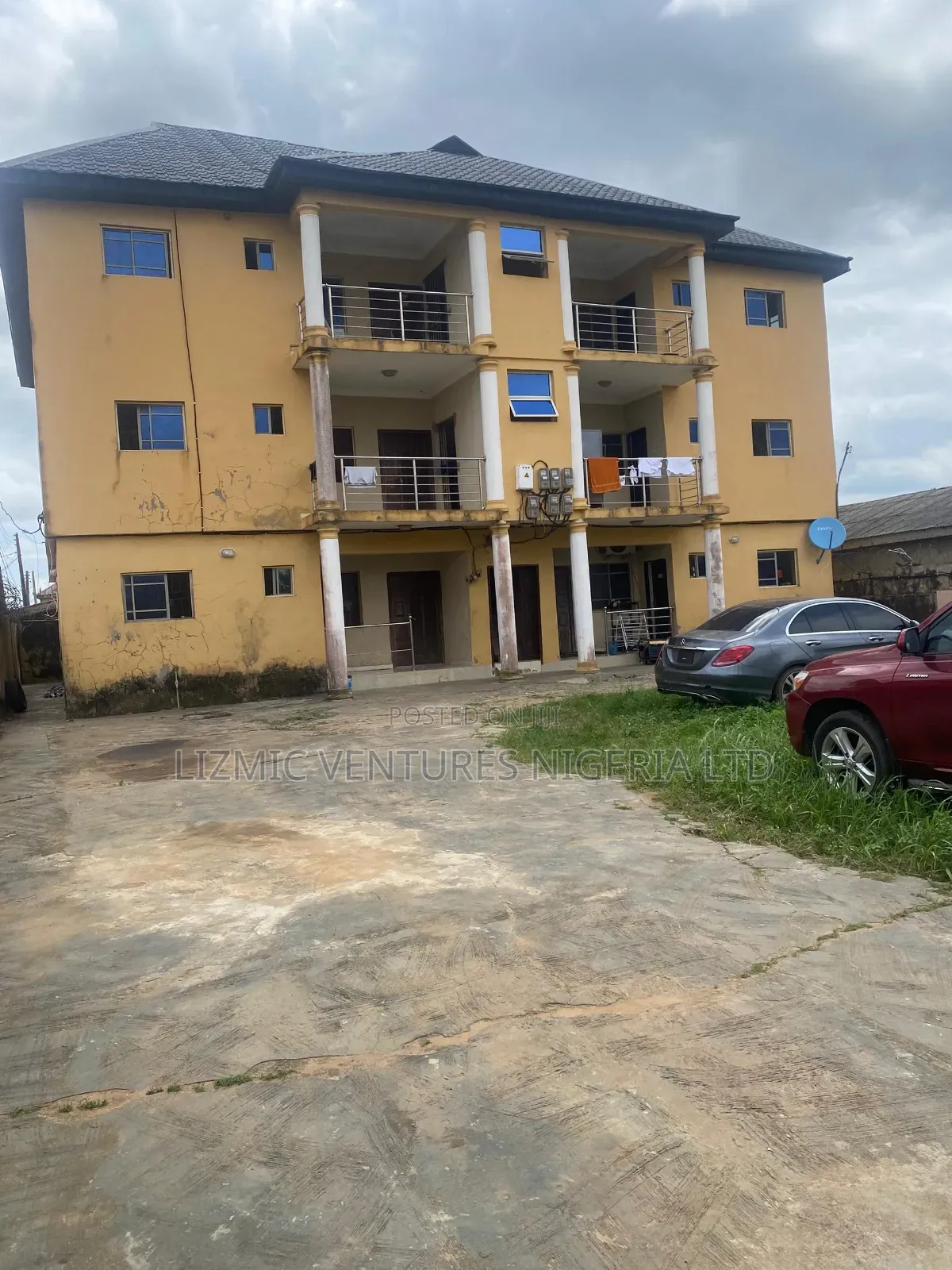 Furnished 6bdrm Block of Flats in Isuti Rd, Igando / Ikotun/Igando in Igando / Ikotun/Igando