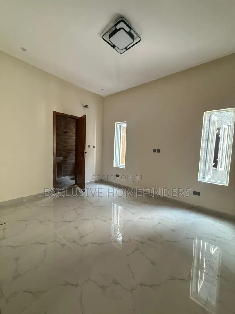 3bdrm Duplex in Capital Loft, Eleko for sale in Eleko