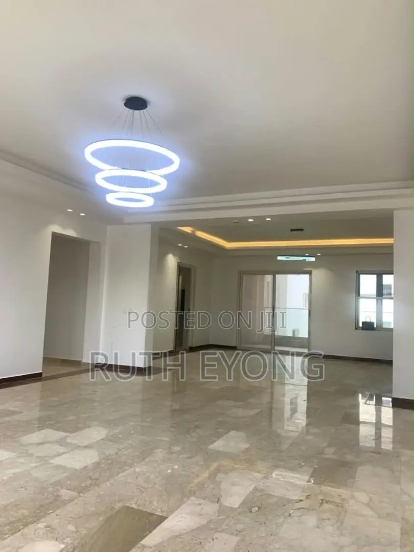 3bdrm Apartment in Of Ikoyi Off, Bourdillon for rent in Bourdillon