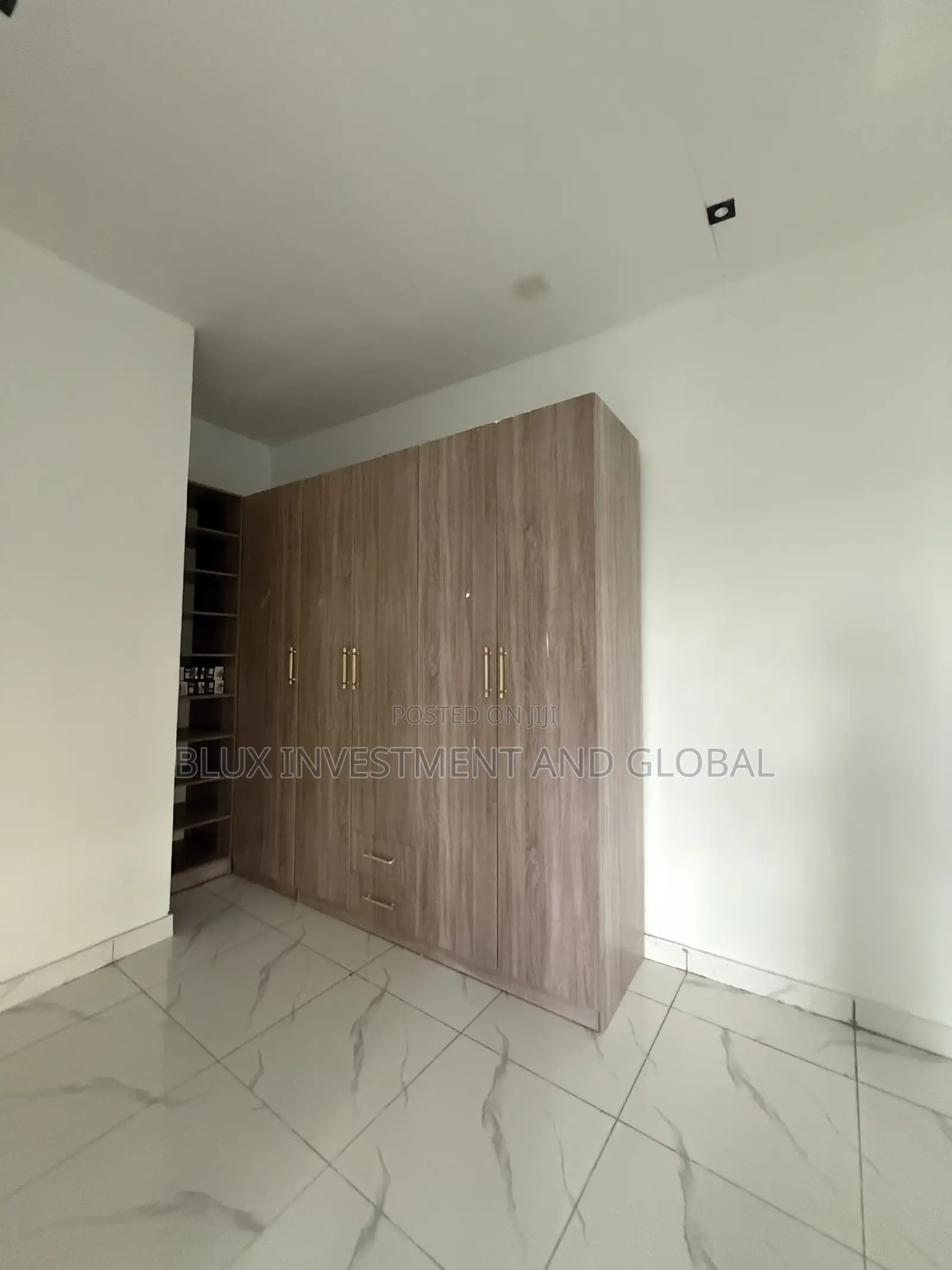 4bdrm Duplex in Ikota Gra for sale in Ikota