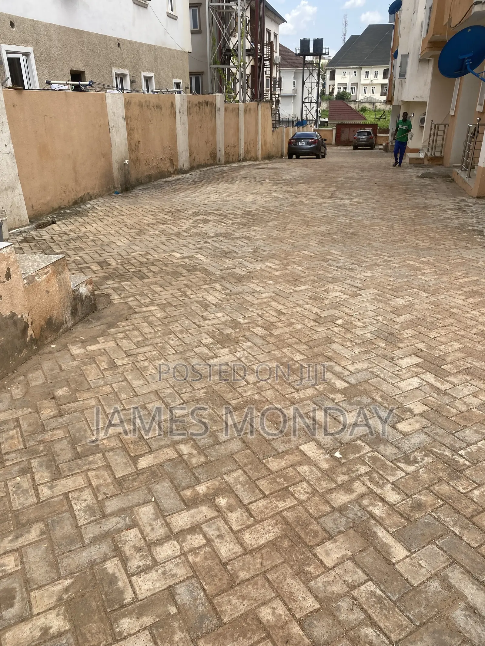 3bdrm Block of Flats in Durumi By Christ for rent in Durumi