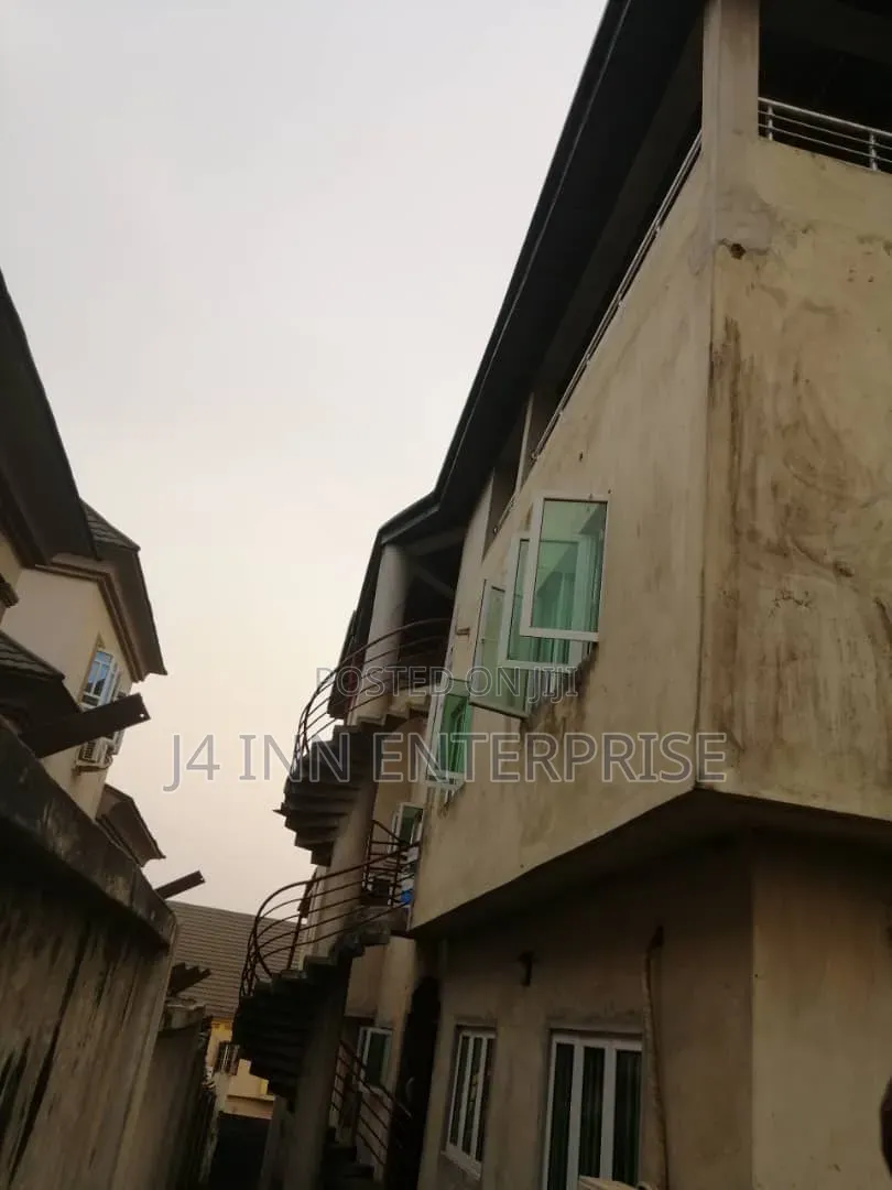 3bdrm Block of Flats in Kayfarm Estate, Ifako-Ogba for sale in Ifako-Ogba