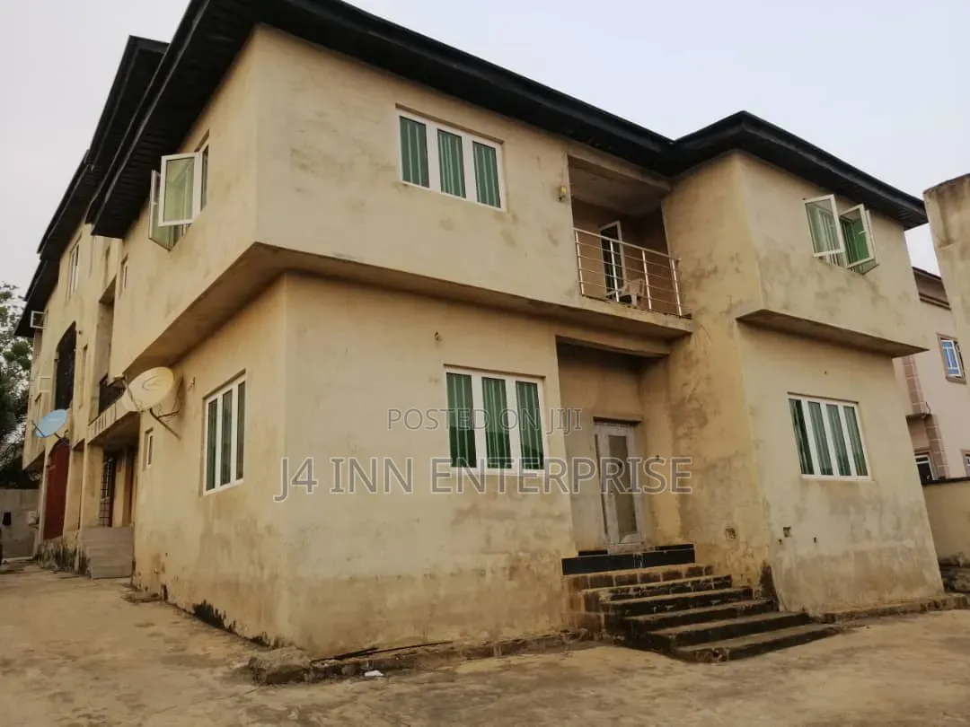 3bdrm Block of Flats in Kayfarm Estate, Ifako-Ogba for sale in Ifako-Ogba