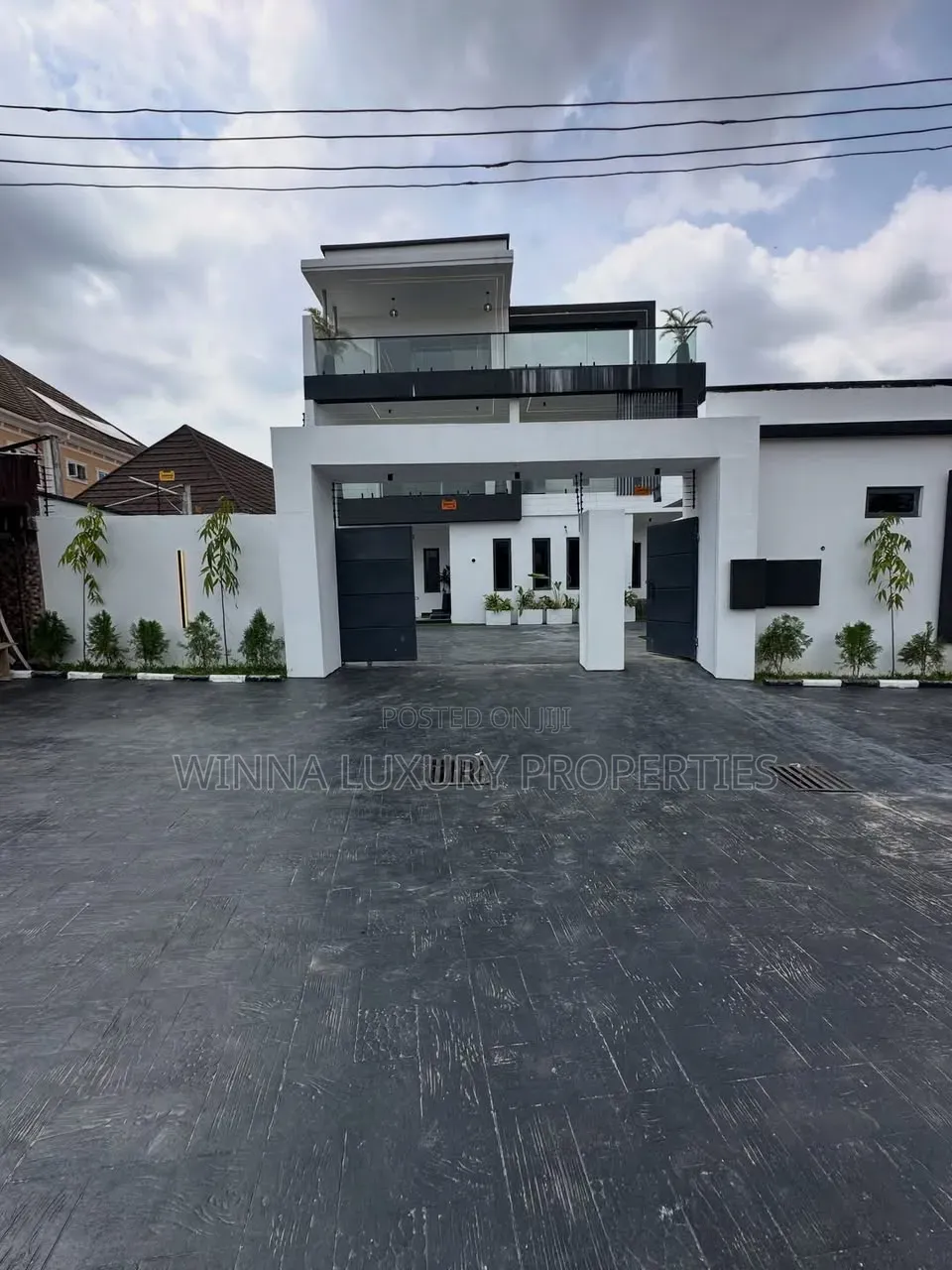 6bdrm Duplex in 3Rd Avenue Gwarinpa for sale in Gwarinpa