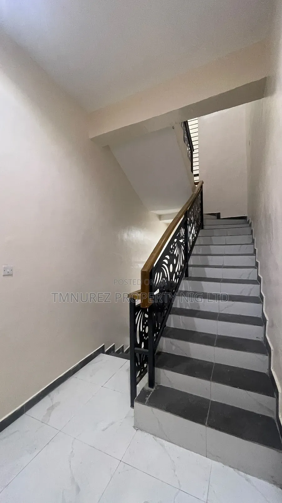 2bdrm Apartment in Off Lekki-Epe Expressway for sale in Off Lekki-Epe Expressway