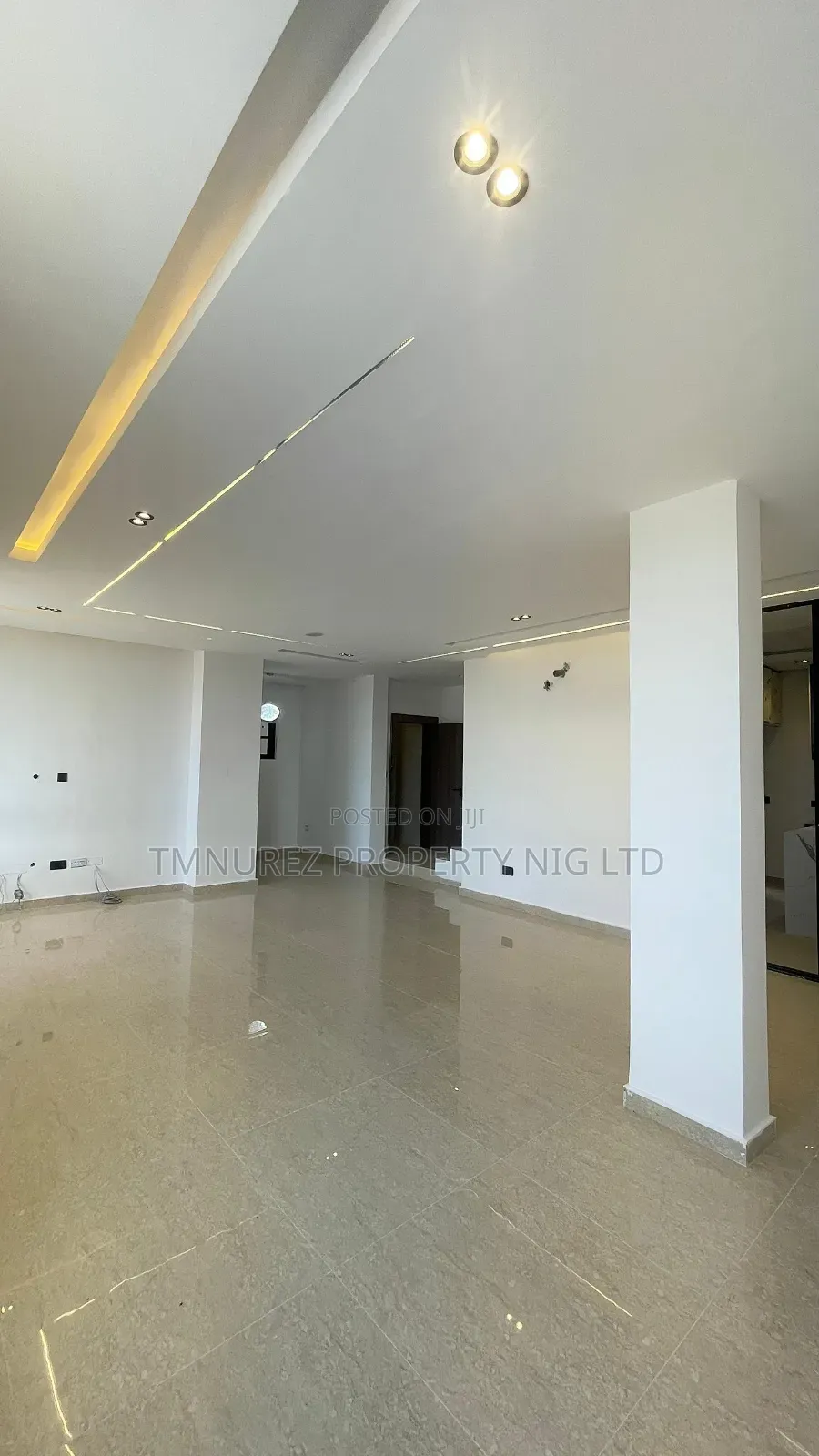 5bdrm Duplex in Osapa london for sale in Osapa london