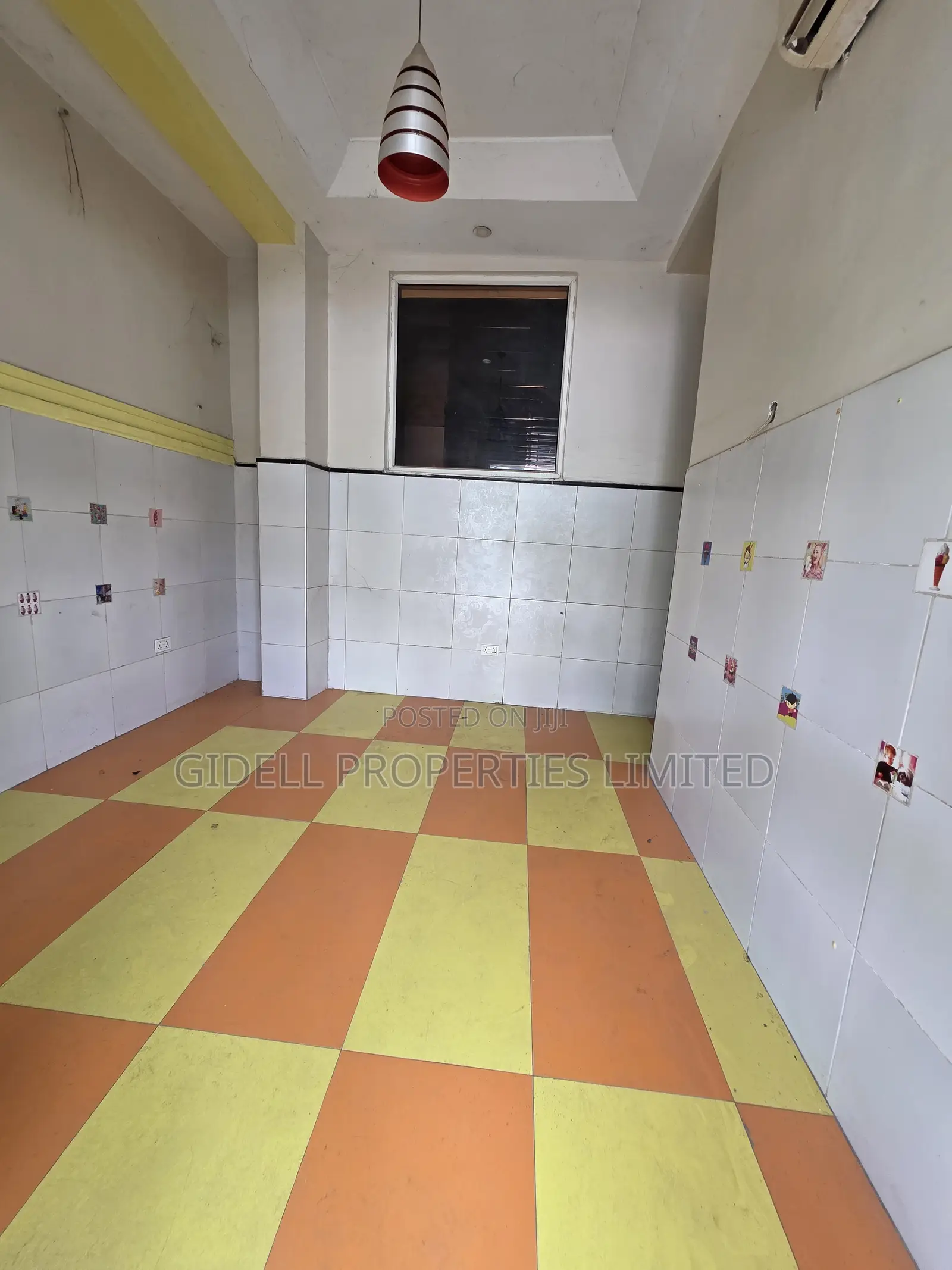 22SQM Shop Space on the Ground Floor in Jabi