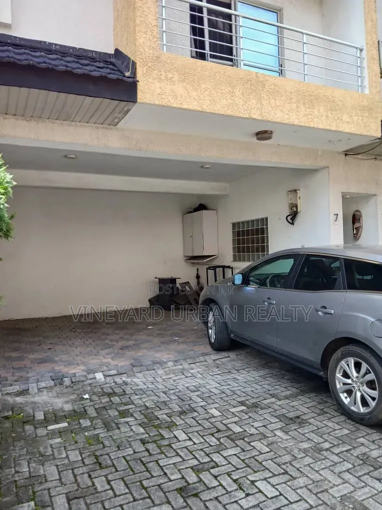 Furnished 3bdrm Duplex in Ikate for rent in Ikate