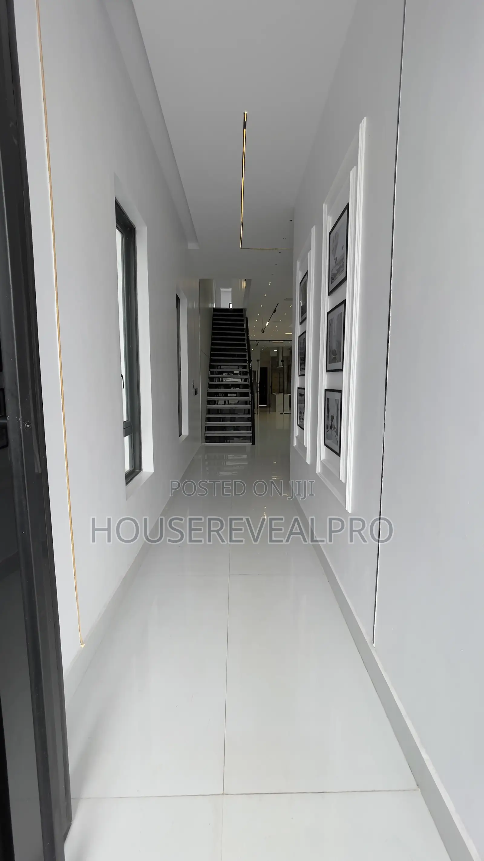 5bdrm Duplex in Ikota Villa for sale in Ikota