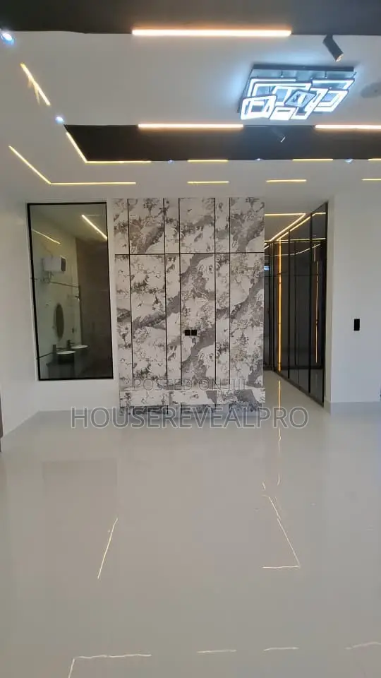 5bdrm Duplex in Lekki Ajah, Sangotedo for sale in Sangotedo