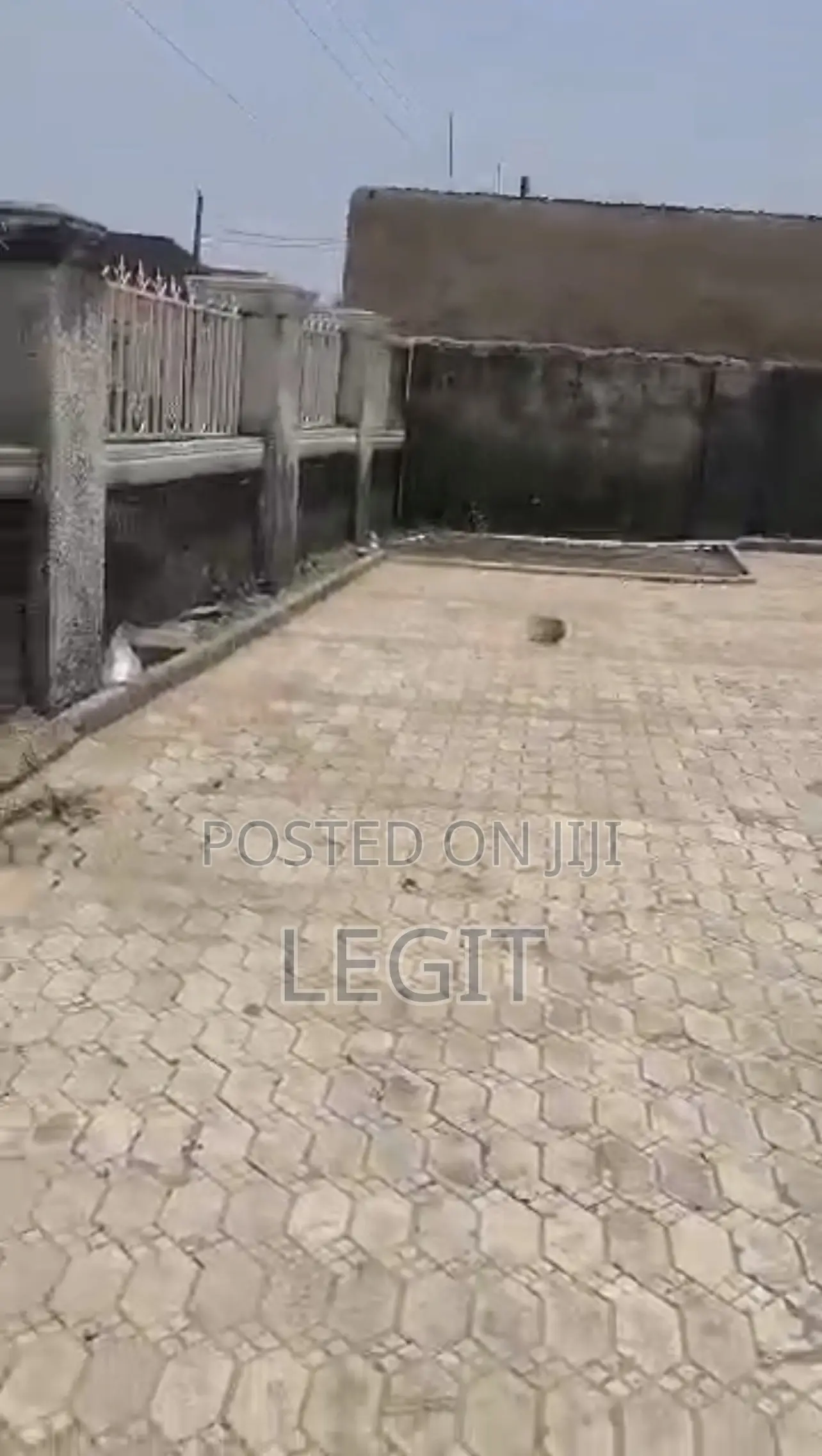 3bdrm Bungalow in Lugbe District for sale in Lugbe District