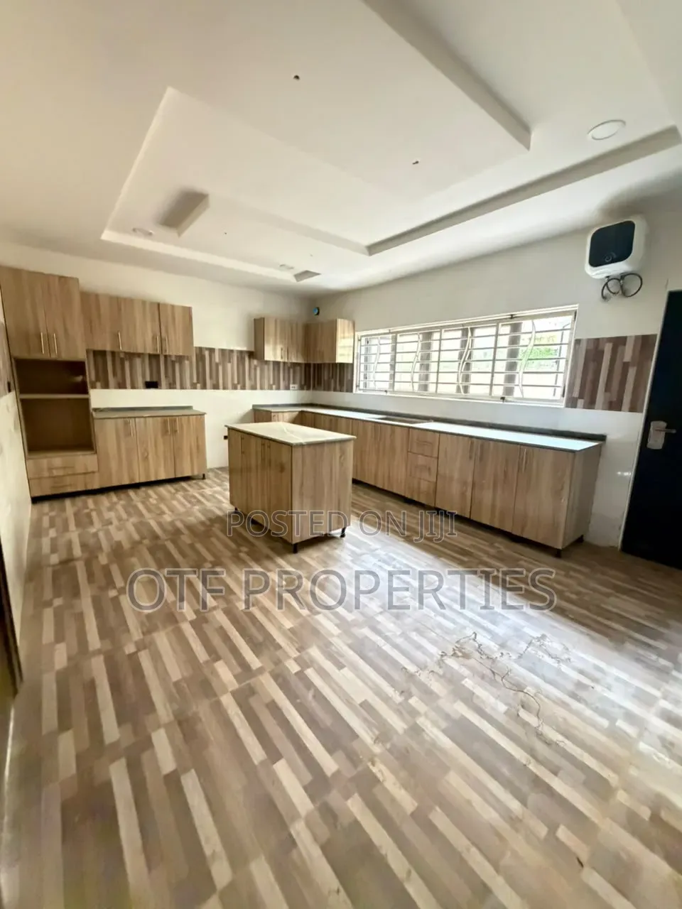 5bdrm Duplex in Guzape District for sale in Guzape District