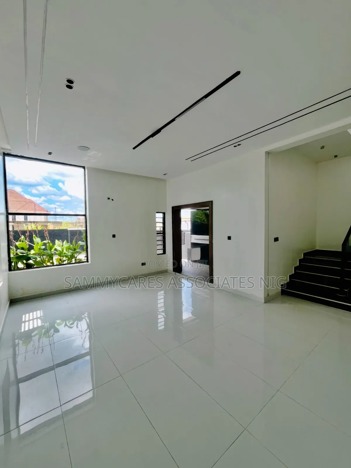 Furnished 4bdrm Duplex in Enugu for sale in Enugu