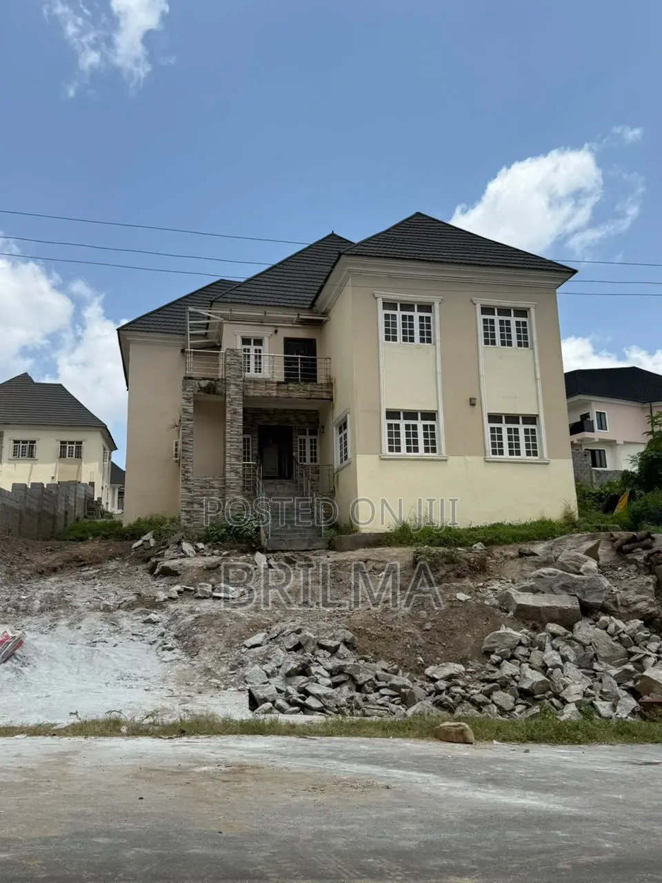 6bdrm Duplex in Guzape District for sale in Guzape District