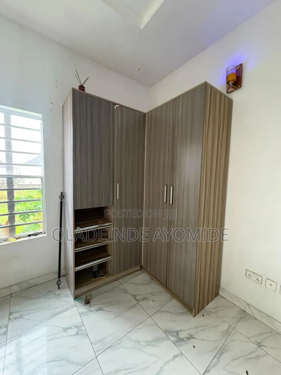 Mini Flat in Chevron for rent in Chevron