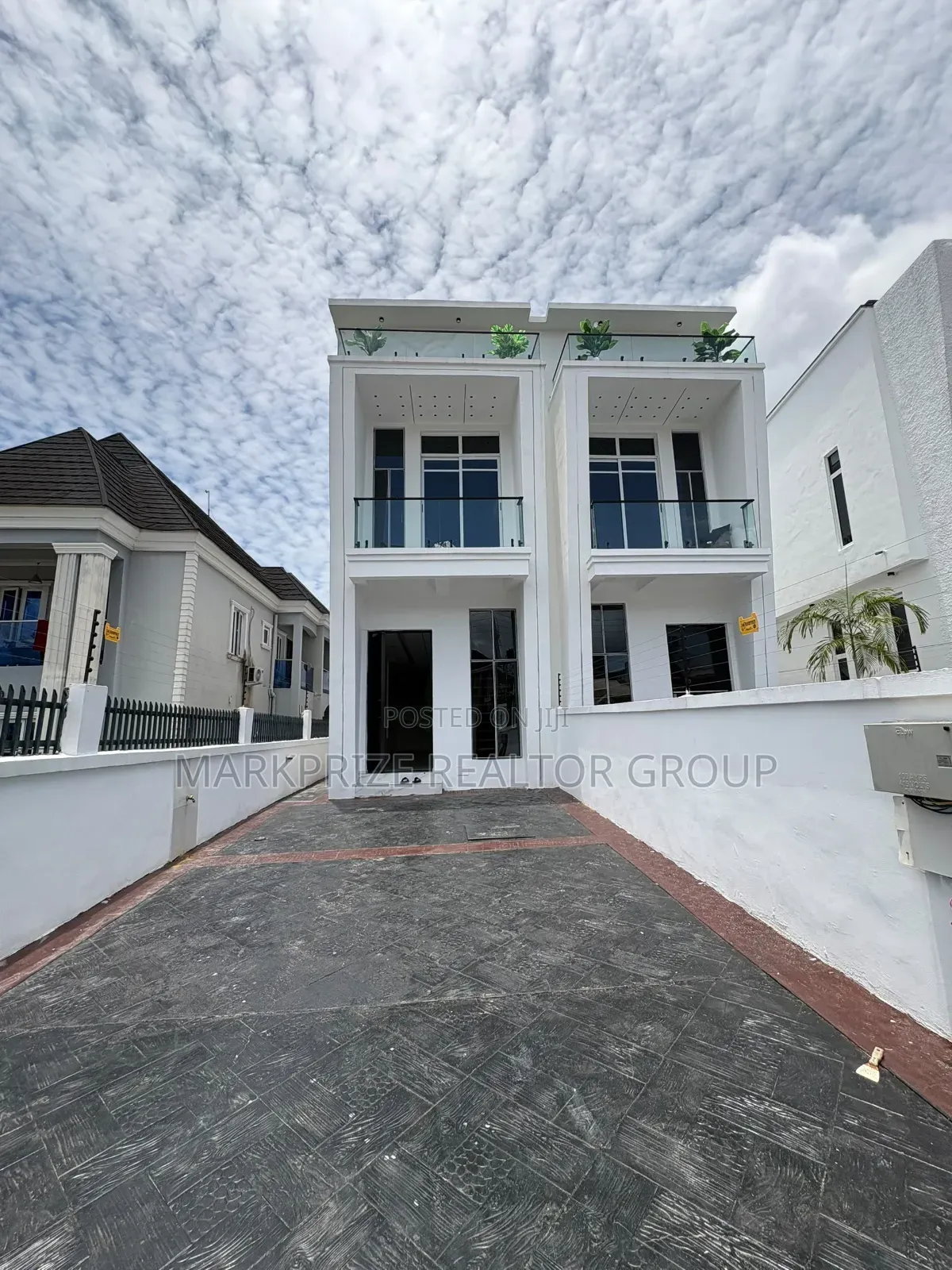 4bdrm Duplex in Ajah Lekki Lagos for sale in Ado / Ajah