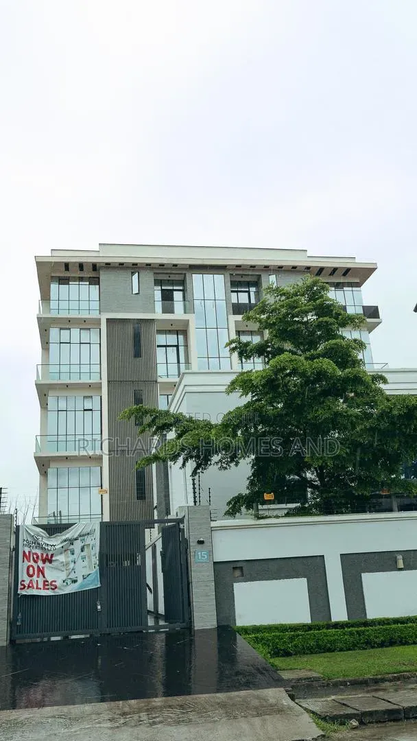 3bdrm Apartment in Lekki Phase 1 for rent in Lekki Phase 1