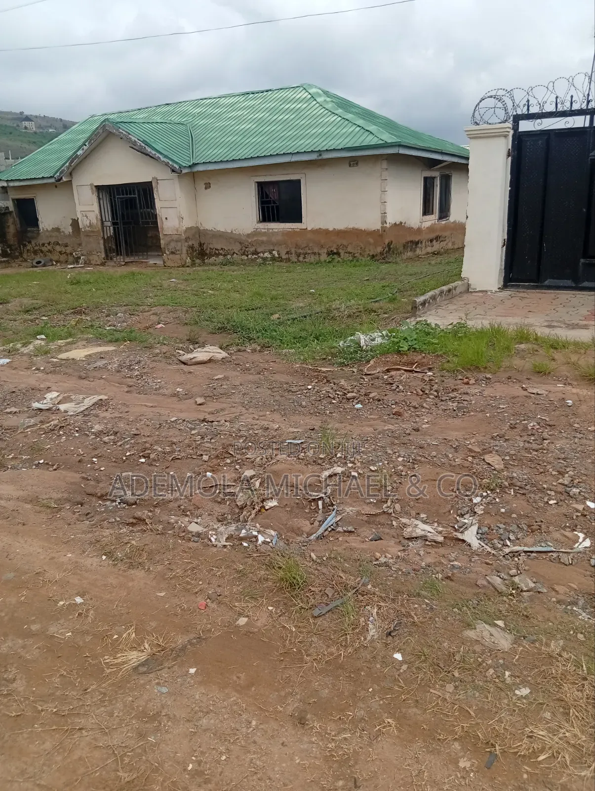 3bdrm Bungalow in Phase 4 Army Estate, Kurudu for sale in Kurudu