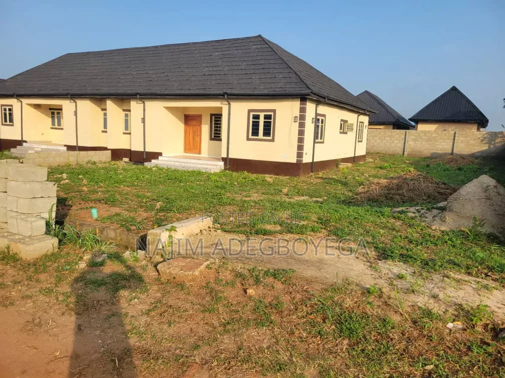 3bdrm Bungalow in Aco Estate, Ijebu Ode for sale in Ijebu Ode