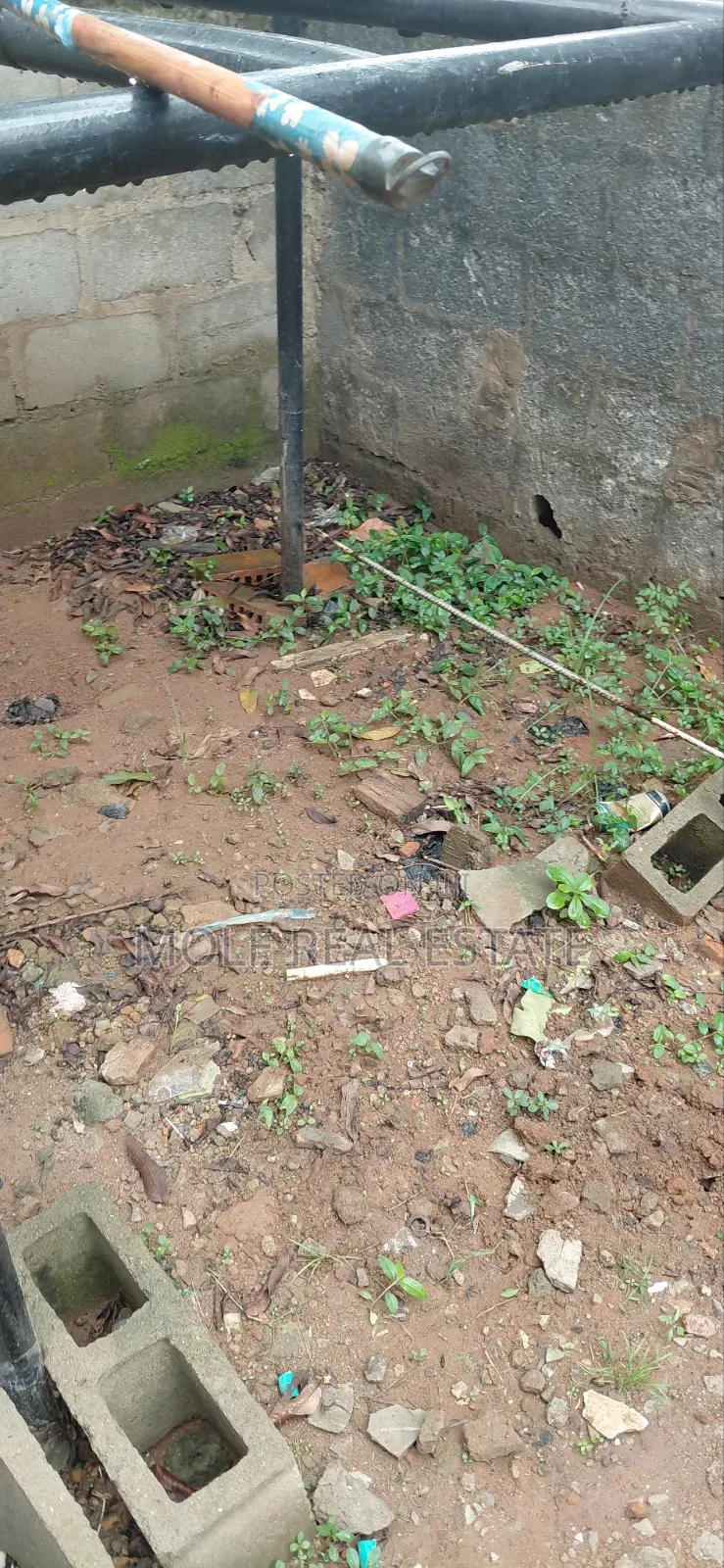 16,000sqm (4Acers) Facing Ikorodu Rd With Large Warehouse in Ikorodu Garage