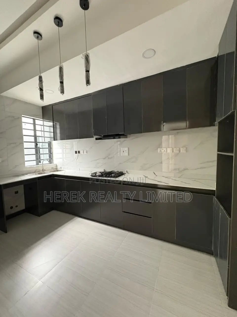 4bdrm Townhouse / Terrace in Hi Life, Abraham Adesanya Estate for rent in Abraham Adesanya Estate