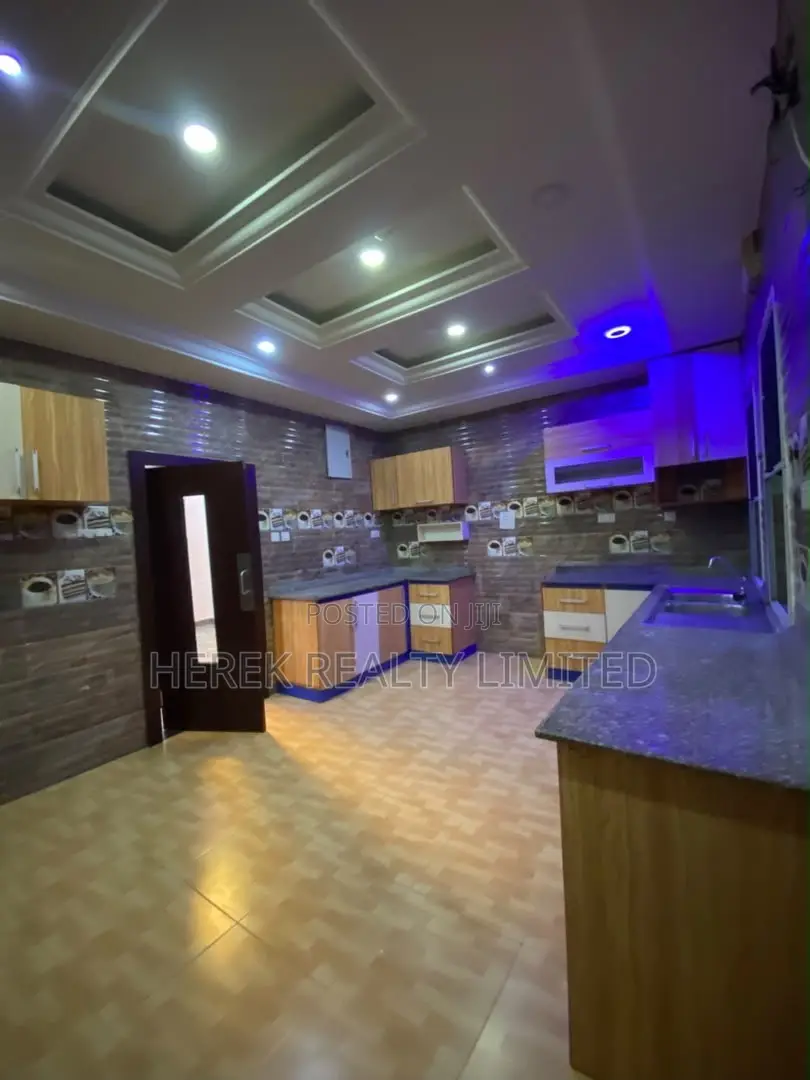 5bdrm Duplex in Victory Park, Osapa london for rent in Osapa london