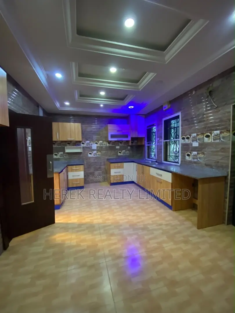5bdrm Duplex in Victory Park, Osapa london for rent in Osapa london