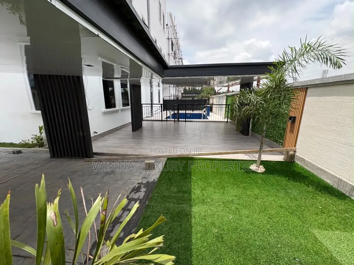 6bdrm Duplex in Durumi By American for sale in Durumi
