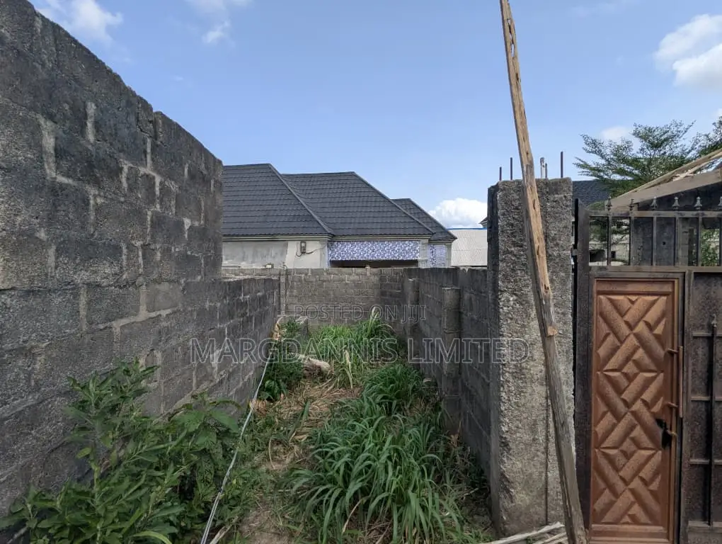 For Sale: Almost 2 Plot of Land (Including a Bungalow and Uncompleted) in Igbogbo