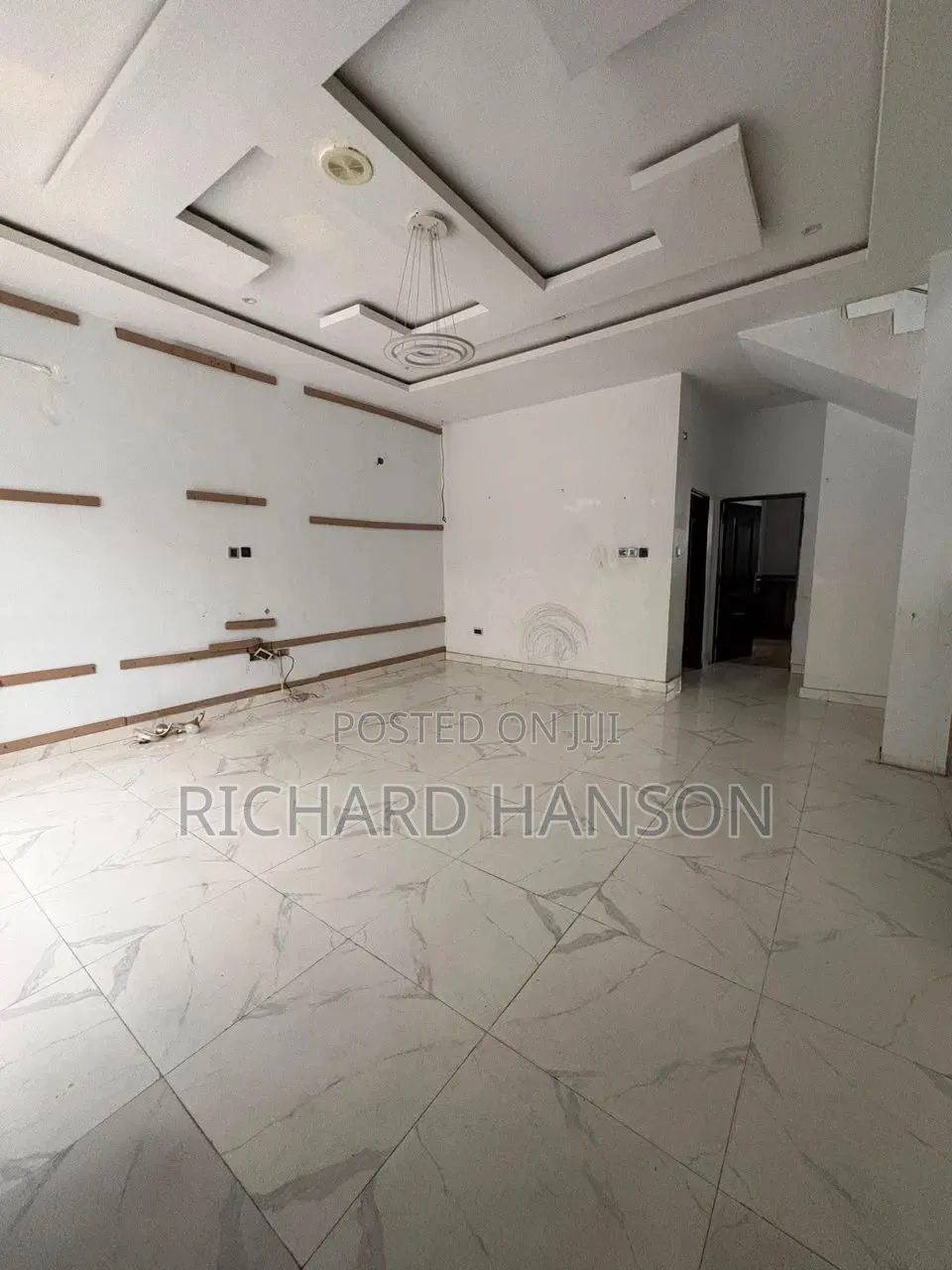 3bdrm Duplex in Secured, Thomas Estate for rent in Thomas Estate