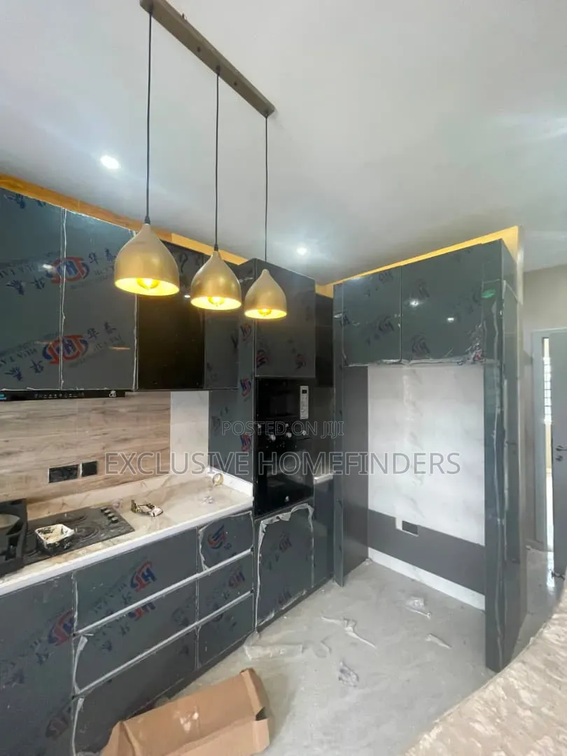 4bdrm Townhouse/Terrace in Providence Court, Awoyaya for sale in Awoyaya