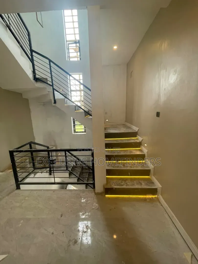 4bdrm Townhouse/Terrace in Providence Court, Awoyaya for sale in Awoyaya