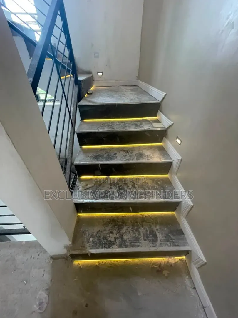 4bdrm Townhouse/Terrace in Providence Court, Awoyaya for sale in Awoyaya