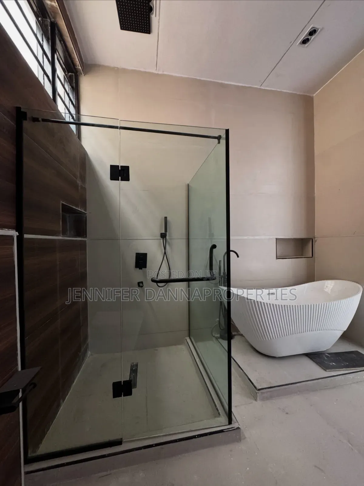 5bdrm Duplex in VGC / Ajah for sale in VGC / Ajah