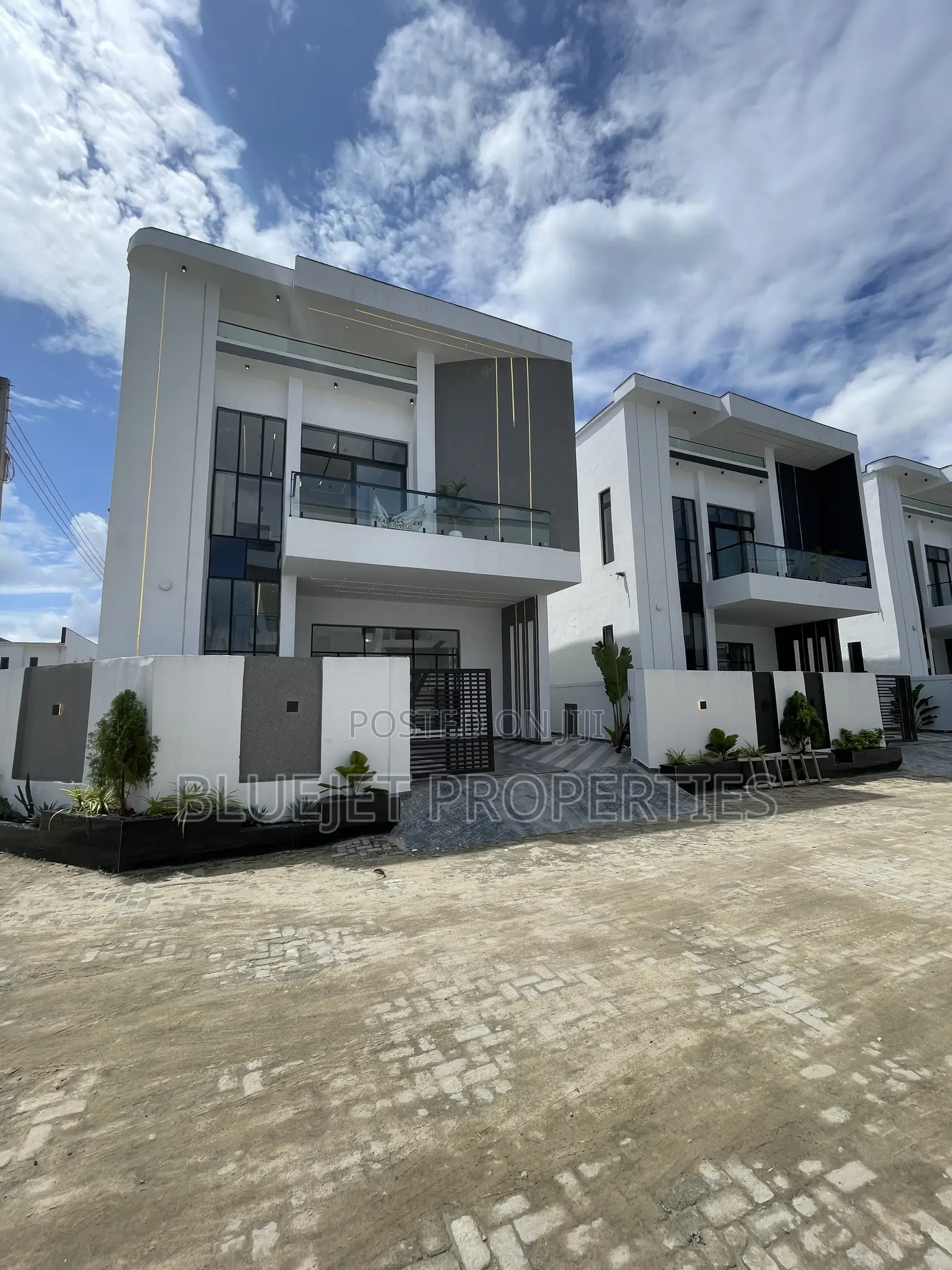 4bdrm Duplex in Ado / Ajah for sale in Ado / Ajah