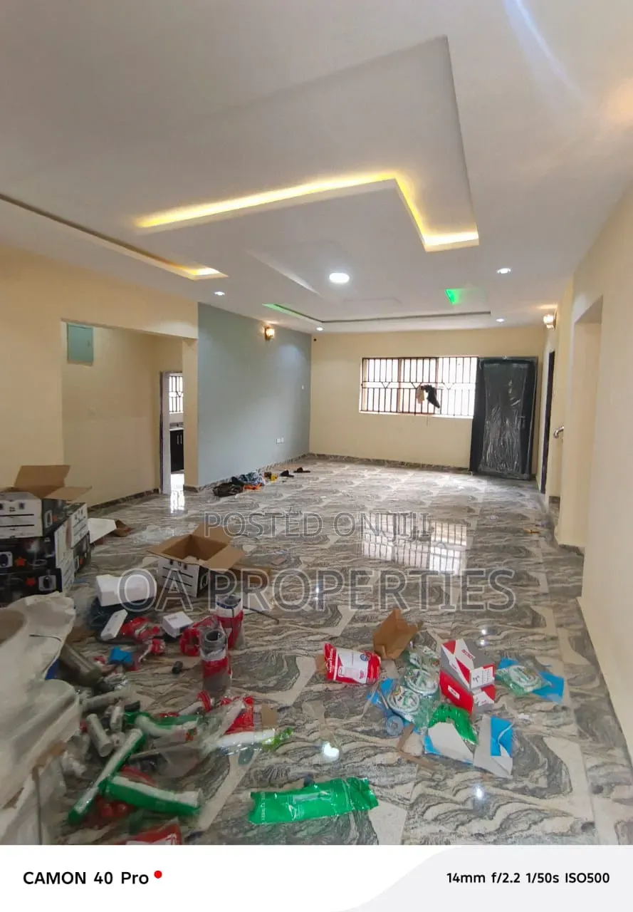 4bdrm Duplex in Okebadan Estate for rent in Akobo